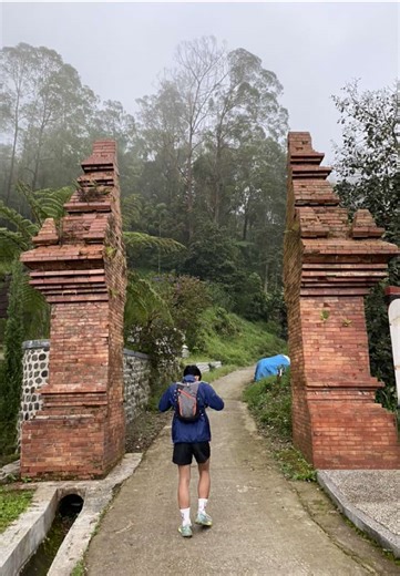 Pendakian Gunung Lawu Melalui Cemoro Sewu