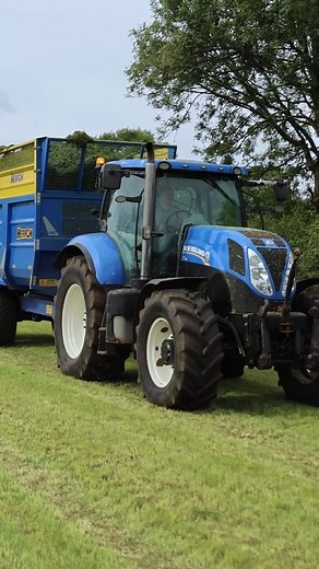 The joys of contracting 😎🚜 | GRASSMEN