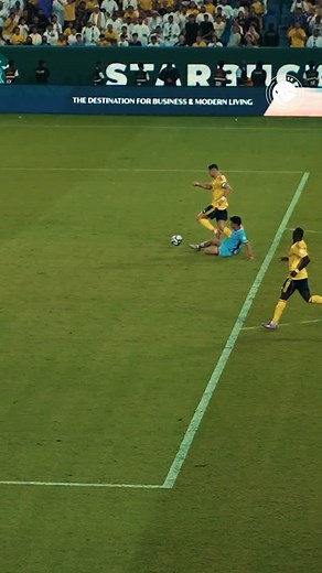 3.5M views · 319K reactions |  Historic player, historic celebration  One jump, and the stadium explodes! 朗 تاريخـيٌ كهذا .. يجب أن يكون احتفـاله أيقونيًا يليق به  ليقفـز معه فرحًا كُل من في الملـعـب! 朗 | نادي النصر السعودي - AlNassr Saudi Club | Facebook