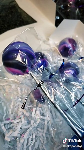 Galaxy Cake Pop Tutorial: Create Stunning Solar System-Inspired Treats!