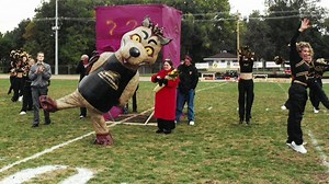 This Date in History: 20-Year Anniversary of Prairie Wolves Mascot - Nebraska Wesleyan University Athletics