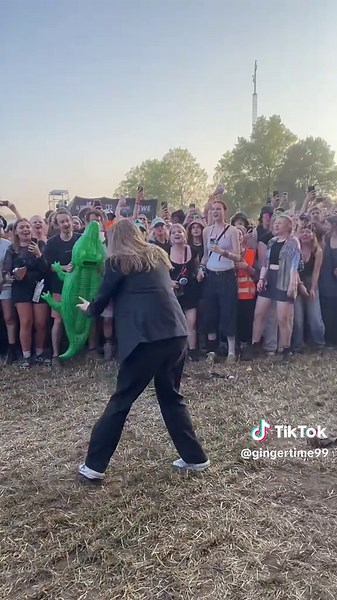 Girl in Red's Captivating Performance at Hurricane Festival