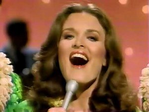 Gail Farrell, Ron Anderson & Michael Redman with I'll Remember You (1982)