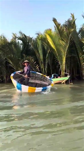 Basket Boat Spinning, Hoi An, Vietnam Tour Fun from Alice L. 🇻🇳