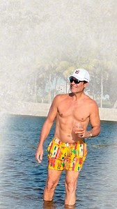 554K views · 32K reactions | Leerlos es como abrir una caja de sorpresas:nunca sé si voy a reír, sonrojarme … o enamorarme un poquito más de ustedes 﫶✨ | CHAYANNE | Facebook