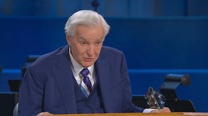 You know the prophecies of the End Times, but do you know what happens next? Dr. David Jeremiah’s The Coming Golden Age will guide you through the Millennium, a time of unparalleled peace. Therefore, discover the profound impact this future event will have on your life and faith. | Turning Point with Dr. David Jeremiah