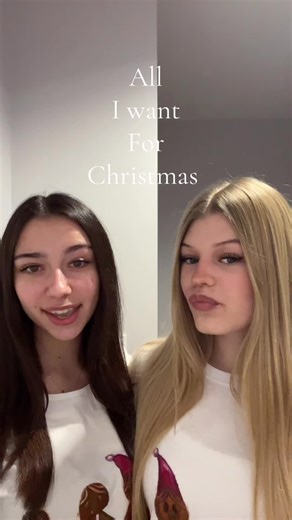 Tematyczne koszulki na święta – ręcznie malowane pierniczki