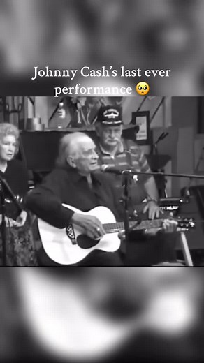 Johnny Cash Last Performance 2003 – Folsom Prison Blues