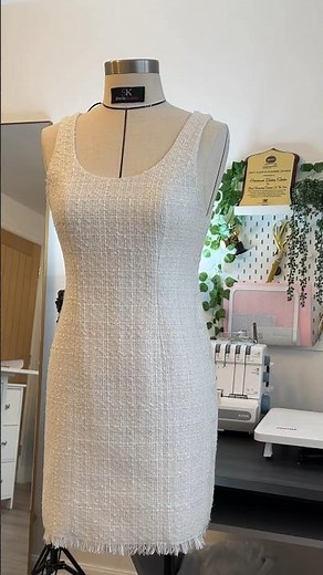 Making the perfect diy tweed dress with professional finishing touches #diysewing #sewing