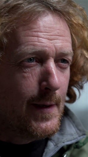 Matthieu récupère les décors que personne ne veut #entrepreneurship #upcycling #réinvention