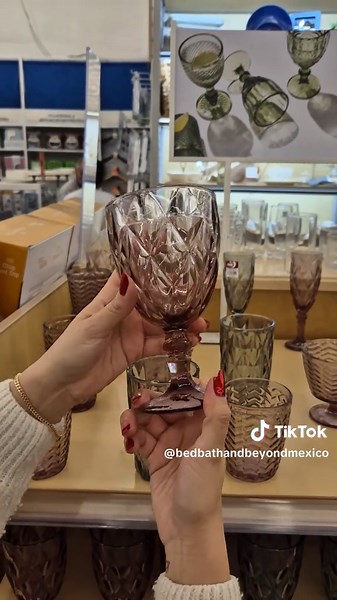 🎄¡Sé el mejor anfitrión de estas fiestas decembrinas con Bed Bath & Beyond! 🎉 Cristalería, utensilios, ollas y más, con hasta -50% de descuento🛍️. ¡Encuentra todo lo que necesitas, con los mejores precios! ✨