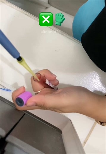 Right or wrong in the laboratory 🙌🏻🔬❤️‍🩹🥼#fyp #laboratory #analiskesehatan #atlm #medlabtech #yesnochallenge #CapCut