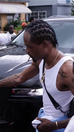 Total Pandemonium! Vybz Kartel Shuts Down the Entire City