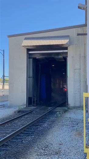 157K views · 3.6K reactions | Our F59PHI getting a much needed scrub-a-dub-dub!  | Metra | Facebook