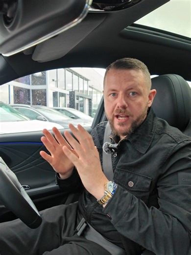 Innovative 360° Camera System in Luxury SUVs