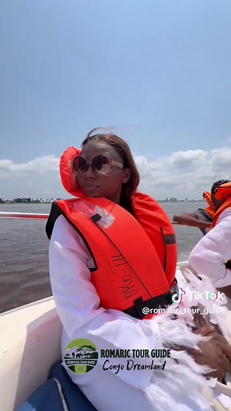 Croisière Brunch Magique sur le Fleuve Congo