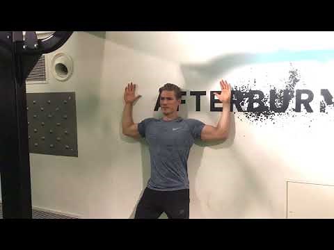 Easy fix for rounded shoulders - Scapula Wall Slides #mobility