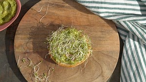 There's a lot we could say about our veggie-studded patties 🍔. But we'll start with this: They're a savoury blend of colourful vegetables, deliciously vegan 🌱 and a good source of protein and iron 💪. Oh, and fully cooked, just heat and serve. Pick up your Meatless Monday meal here > https://bit.ly/2Cw79Fn | M&M Food Market