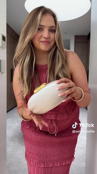 Selfie Tips and Tricks with the Helios Set