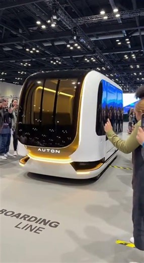 Driverless Shuttle Pod Stops Spot On!
