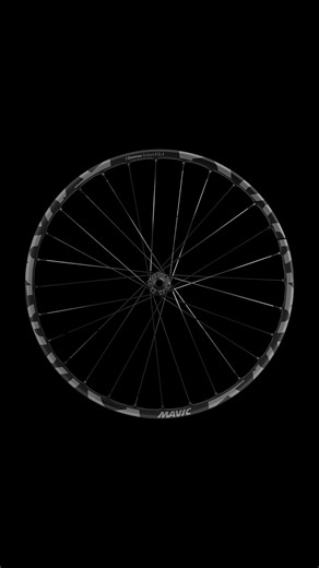When we say that the Deemax Enduro SL was designed for the EWS, we really mean it. We've packed (almost) all our technologies into it: a 30mm-wide Fore Tapeless Tubeless rim, our new 28-hole Infinity HD hub platform, ISM4D milling, ID360 freewheel system, and Black Shield treatment. You can hardly do more with a single enduro wheel. Learn more about our most advanced enduro set to date 👉 bit.ly/mavic-gravity-mtb-wheels | Mavic