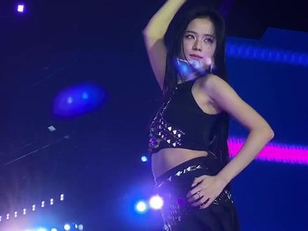 首尔安可D-2⃣️ 大家都出发了吗😉230811 #金智秀jisoo Whistle 【4K】直拍 咻咻一声“Hey Boy”我就倒😍 #blackpink #jisoo #jisoosolo #blackpink世界巡演