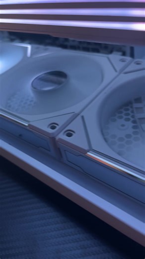 Lian Li SL120 Wireless Infinity Fan Review