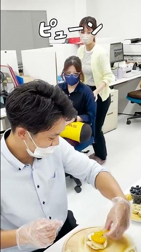 会社でこっそりクレープ作り出したらどうなる!? #shorts
