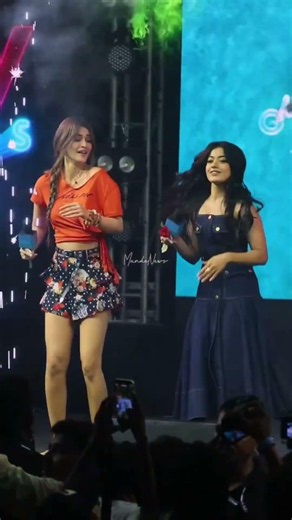 Kriti Sanon & Rashmika Mandanna's Viral Dance Moves 🔥