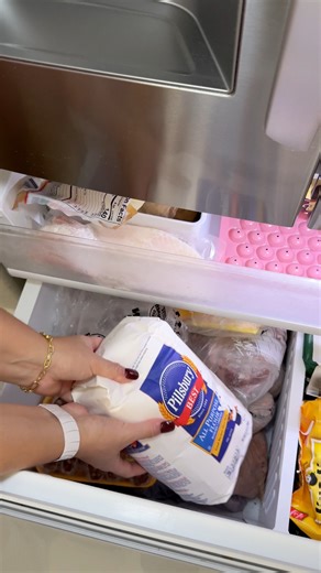 Kitchen hacks you should know. #KitchenHacks #FYP #LifeHacks #CookingTips #homehacks #usefultips #fblifestyle | Annaknows