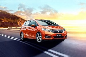 Honda Jazz Videos: Reviews Videos by Experts, Test Drive, Comparison
