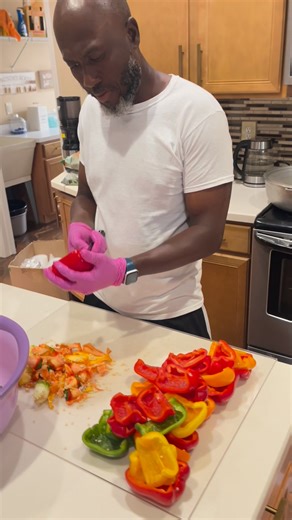 33K views · 704 reactions | One thing hubby going to do is support Anything I do . GOD thank you for him 殺殺 anywho I still got a few batters left . If you want batter DM ME or comment ME below | Monique Narcisse | Facebook