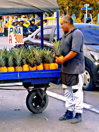 The small pineapple 😂 #funny #prank #funnyvideos #funnymoments #foryou