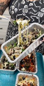 A new way to do pizza! Jen makes individual pizzas with a twist | Anyone Can Cook