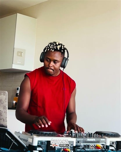 M’bilia Bel Featuring Tabu Ley Rochereau Et L’Afrisa International – Eswi Yo Wapi 1991