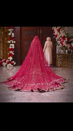 Stunning Grand Entrance Ideas for Royal Brides