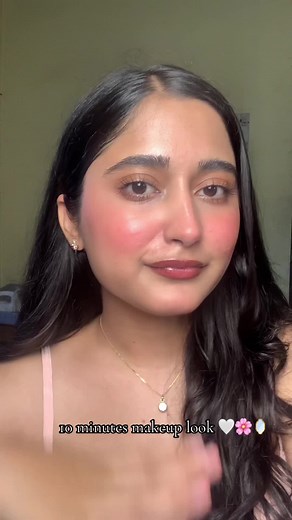 10 Minute Makeup Look: Quick and Easy Tutorial