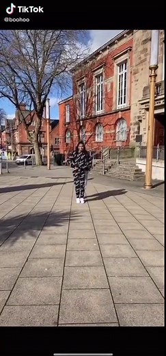 Understanding the Smeeze Dance Origin and Challenge