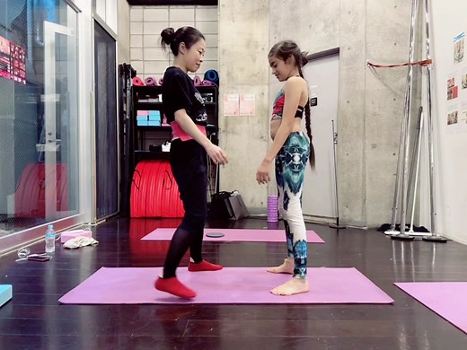 身体を柔らかくするのに 年齢は関係ない！ #contortion #contortionist #コントーション #コントーショニストeri #コントーションスタジオ #トレーニング #開脚 #超柔軟 #flexibility #開脚