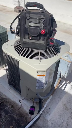202K views · 1K reactions | Easy-peasy HVAC tip of the day 藍  acalexas #hvac #hvaccomedy #hvaclife #hvacr #hvactech #hvactechnician #hvachumor | HVAC Career Now | Facebook