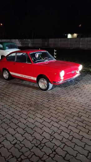 Nowy transport z Włoch właśnie dojechał a tu śliczny Fiat 850 Coupe, pojazd już sprzedany. | Sprzedajemy Klasyki