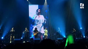 【云顶直击】天生歌姬A-Lin带来改编版的《忘记拥抱》！好好听啊！ A-Lin 920 #ALinSHOW云顶演唱会 #ALinConcertLiveInGenting #ALin #黄丽玲 #天生歌姬 #马来西亚云顶 #MalaysiaGenting #8worldentertainment #8视界娱乐 | vibes by 8world