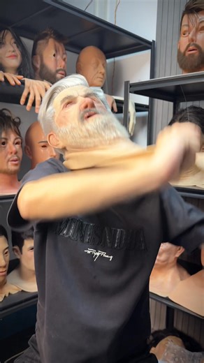 Ultra Realistic Silicone Mask – See It in Real Life, Not Just in Photos What you’re seeing is not CGI. This is a full-head platinum silicone mask with lifelike texture, natural movement, and perfect skin blending. No filters. No beauty apps. Just pure realism. 🎭 Suitable for: Cosplay · Film Props · Pranks · Stage Performance 👀 Want to try one? Comment “DETAILS” or DM me. #SiliconeMask #RealisticMask #CosplayLife #SFXProps #MovieQualityMask | Fei Lang Mask