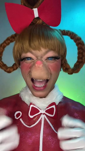 Cindy Lou Who Inspired Makeup Tutorial from The Grinch