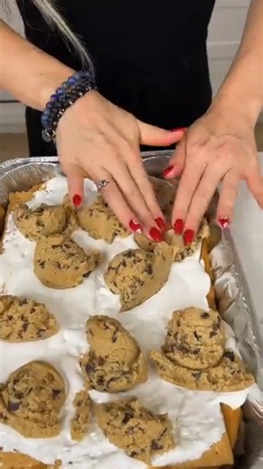 8.4K views · 48 reactions | The best cookie bar recipe  This video was produced by Network Media and Life with Alexa | The Simple Dish | Facebook