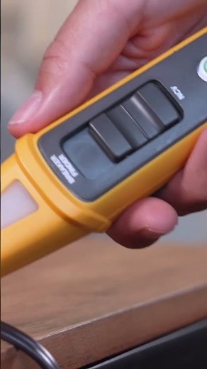 SmartTrace™BK120 Breaker Finder - Breaker Hunting with NCV mode