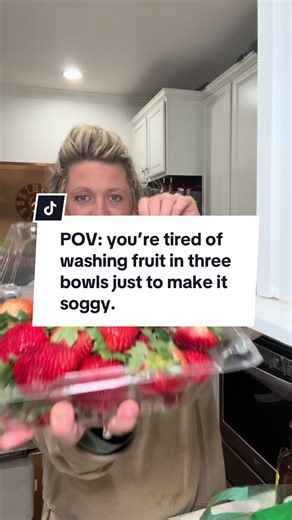 No 4 different bowls. No using all my ACV No making my fruit soggy. No 4 extra bowls to wash… Spray. Shake. Sit for 5 minutes. Rinse. Ready to eat/fridge!!! #creatorsearchinsights #fruitspray #fruitpesticides #momhack #fyp