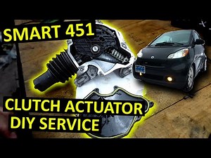 How do you replace the clutch actuator of the Smart car?