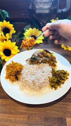 Today’s lunch 🍛🔥: Mathi Fish Curry + Kappa + Moru Curry | Simple Home Feast 😍