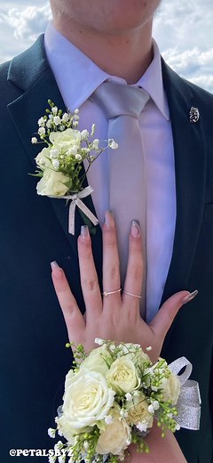 2022 recap on our beautiful formal corsages, bring on 2023!! check out our instagram for more: @petalsbyz